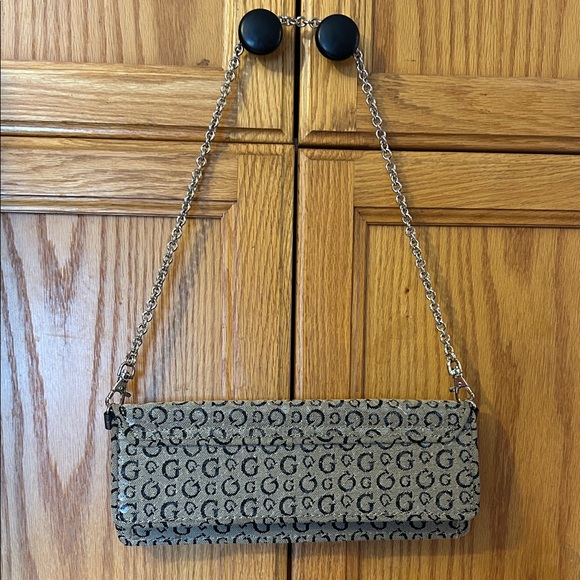 Vintage Rare Guess Beige Monogram Clutch with Brown Trim and Gold Chain - Picture 2 of 7
